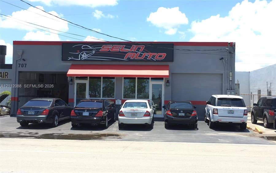 Property photo for 707 N Dixie Highway, Hallandale Beach, FL