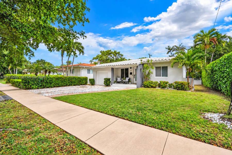 Property photo for 419 Sevilla Avenue, Coral Gables, FL