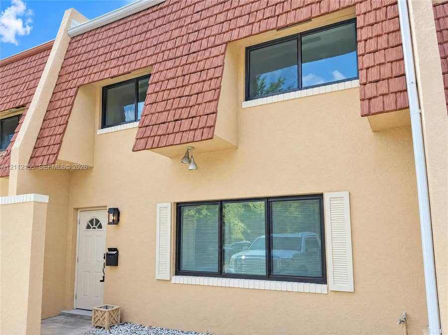 Property photo for 94 Pleasant Hill Lane, Tamarac, FL
