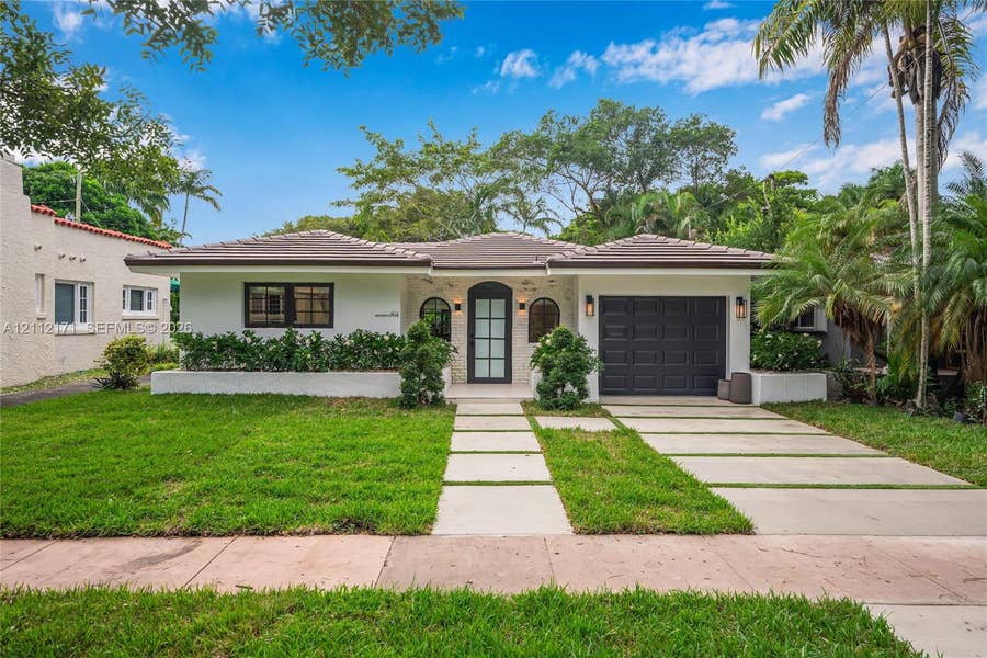 Property photo for 612 Minorca Avenue, Coral Gables, FL