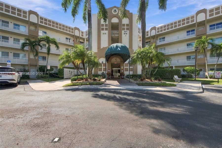 Property photo for 7611 Southampton Terrace, #407, Tamarac, FL