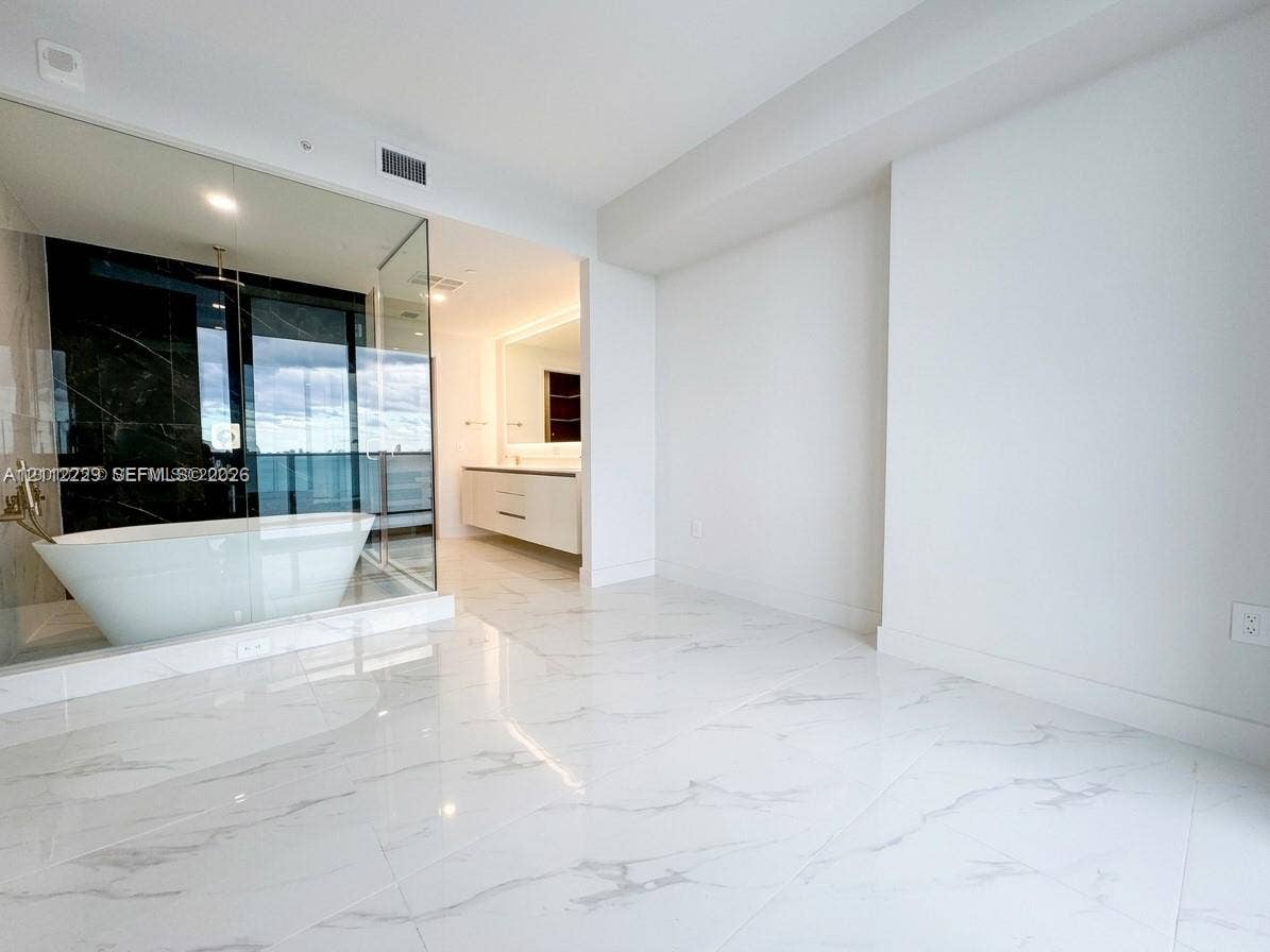 725 NE 24th Street, #706, Miami, Miami, FL 33137 Photo 4
