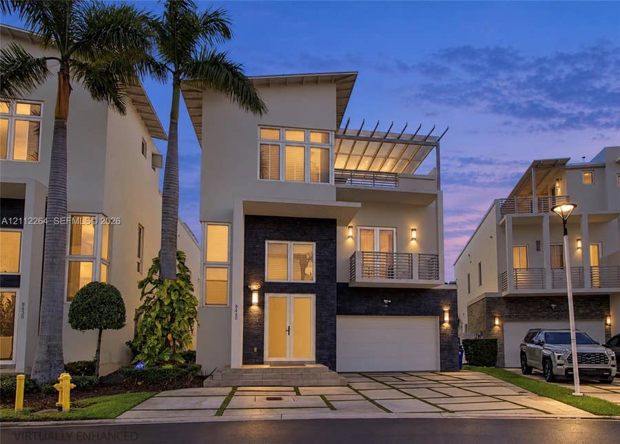 Property photo for Doral, FL