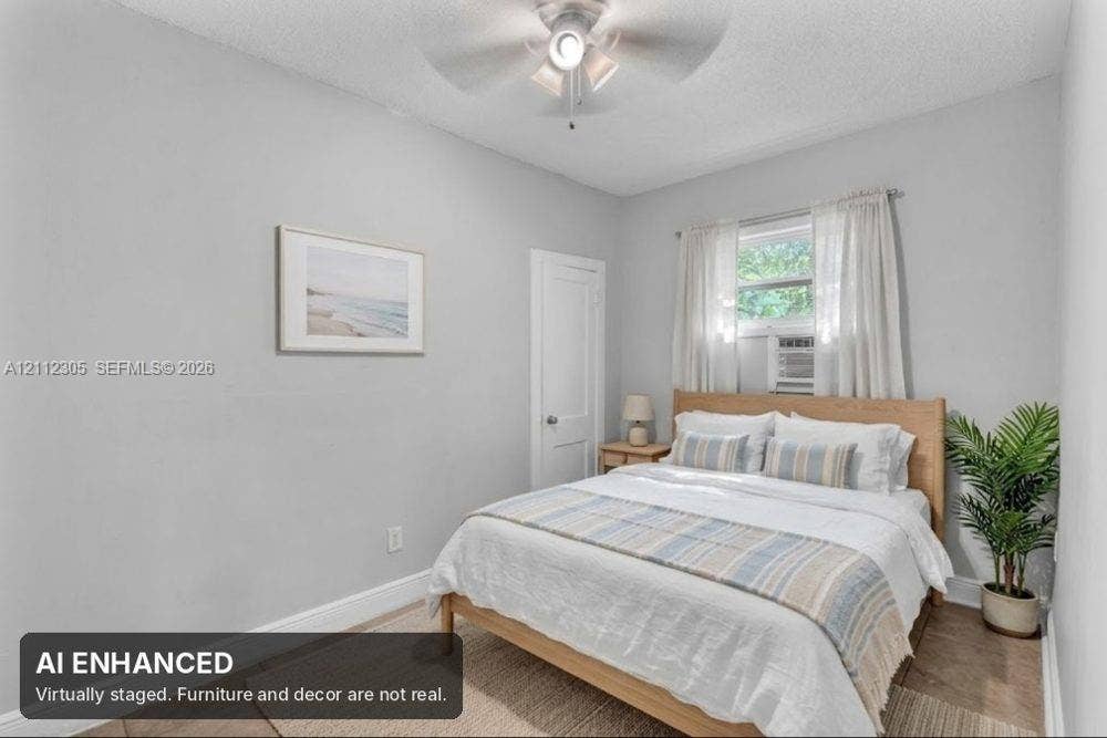 1008 N 18th Court, Hollywood, FL 33020 Virtually staged (AI). Furniture and decor are not real. The unaltered original is the previous photo.