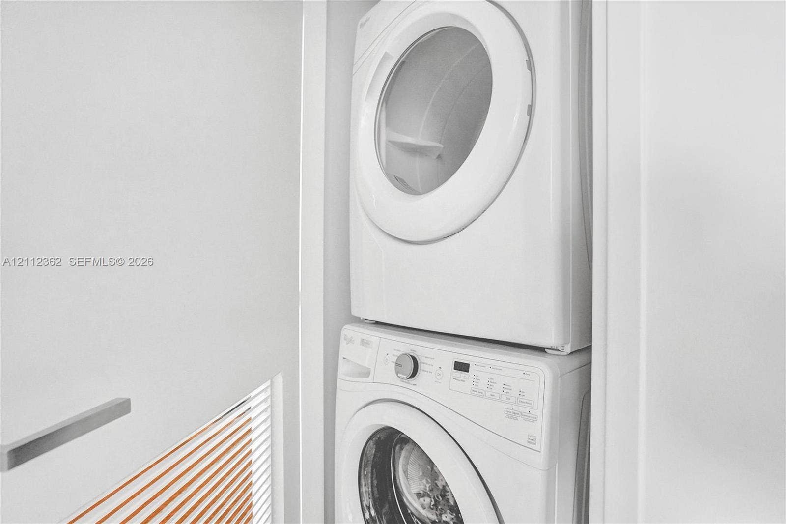 401 N Birch Road, #513, Fort Lauderdale, FL 33304 Washer and dryer in unit