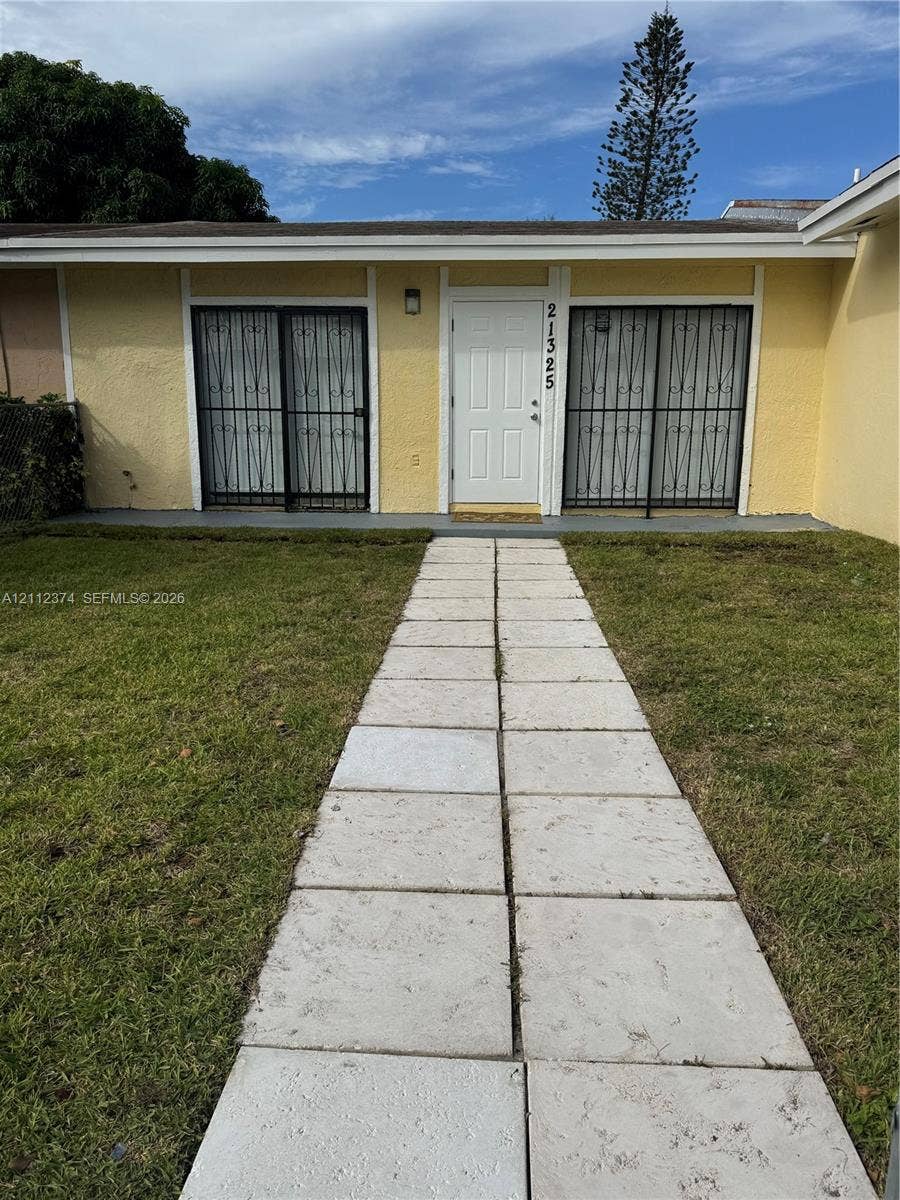 Property photo for Miami Gardens, FL