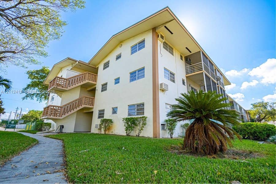 Property photo for 16790 NE 14th Avenue, #215, Miami, FL