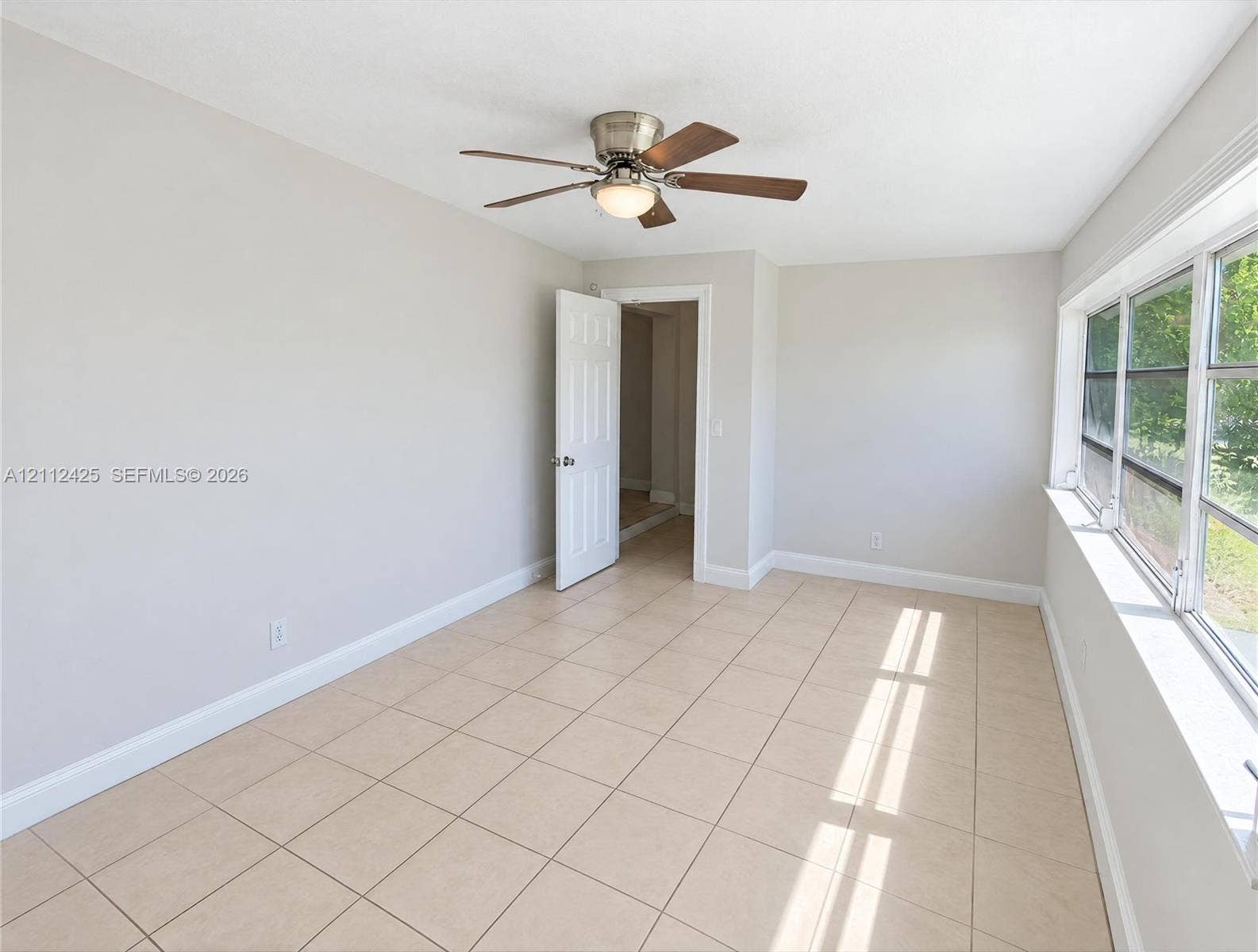 154 SE Soneto Court, Port St Lucie, FL 34983 Photo 4