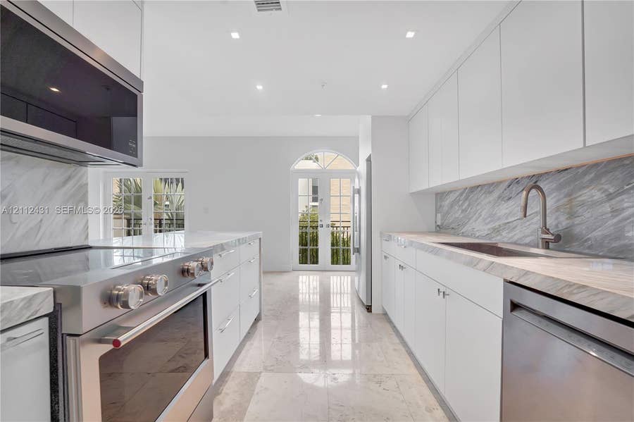 Property photo for 730 3rd Street, #204, Miami Beach, FL