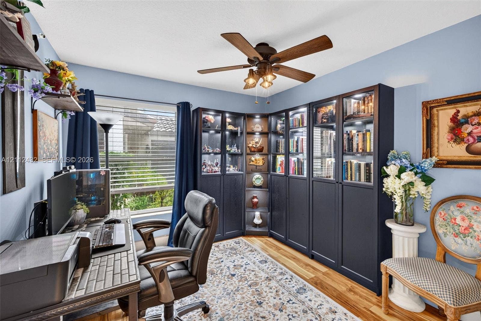 10545 NW 11th Court, Plantation, FL 33322 Wood-look flooring, guest room