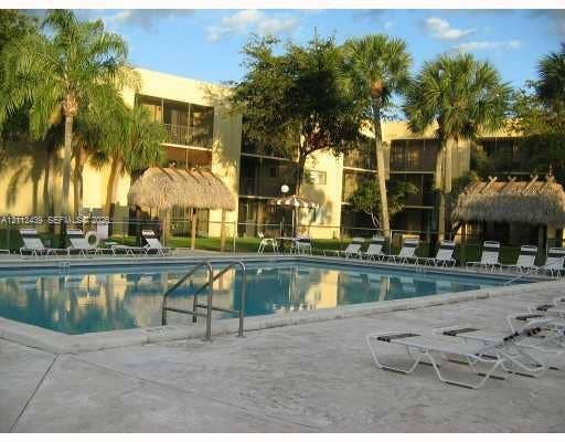 MAIN POOL