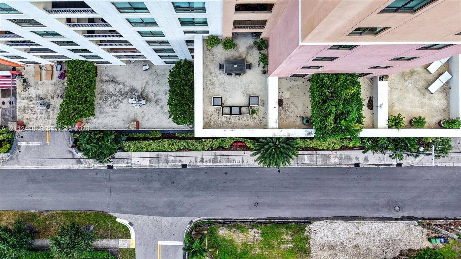 110 N Federal Highway, #914, Fort Lauderdale, FL 33301 Aerial view of the 2 huge balcony spaces for the unit