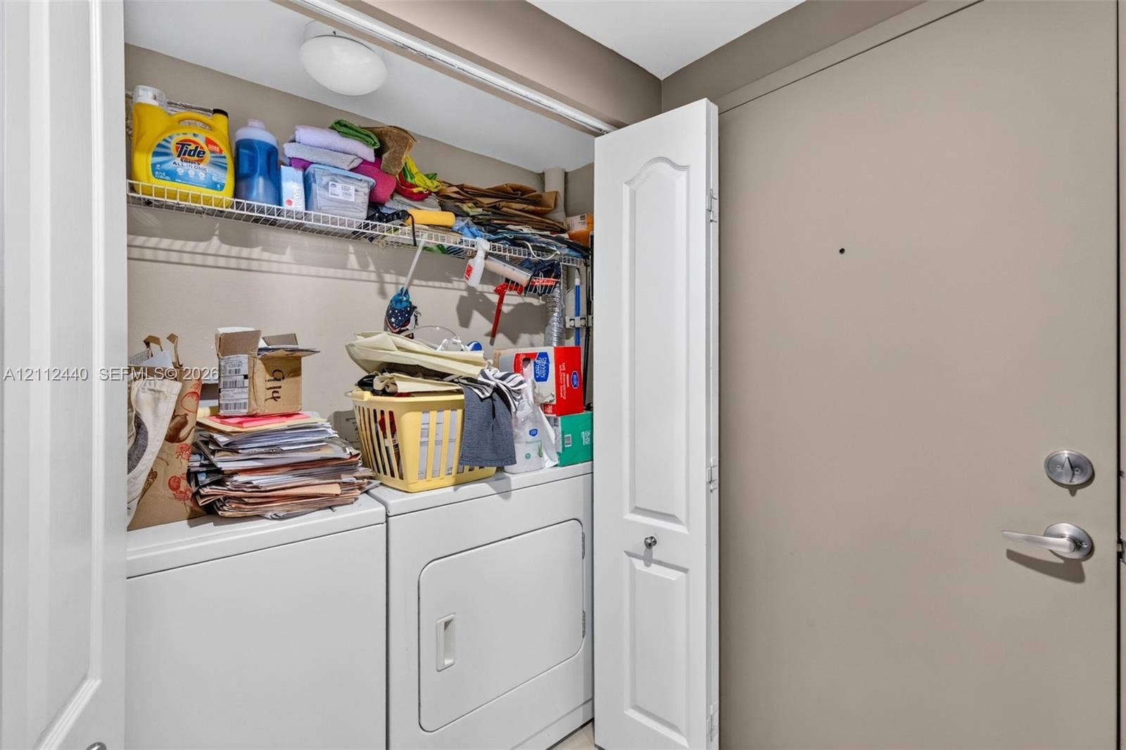 110 N Federal Highway, #914, Fort Lauderdale, FL 33301 Laundry area by the front door area