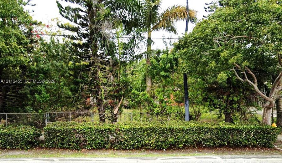 Property photo for 330 NW 127th Avenue, Miami, FL