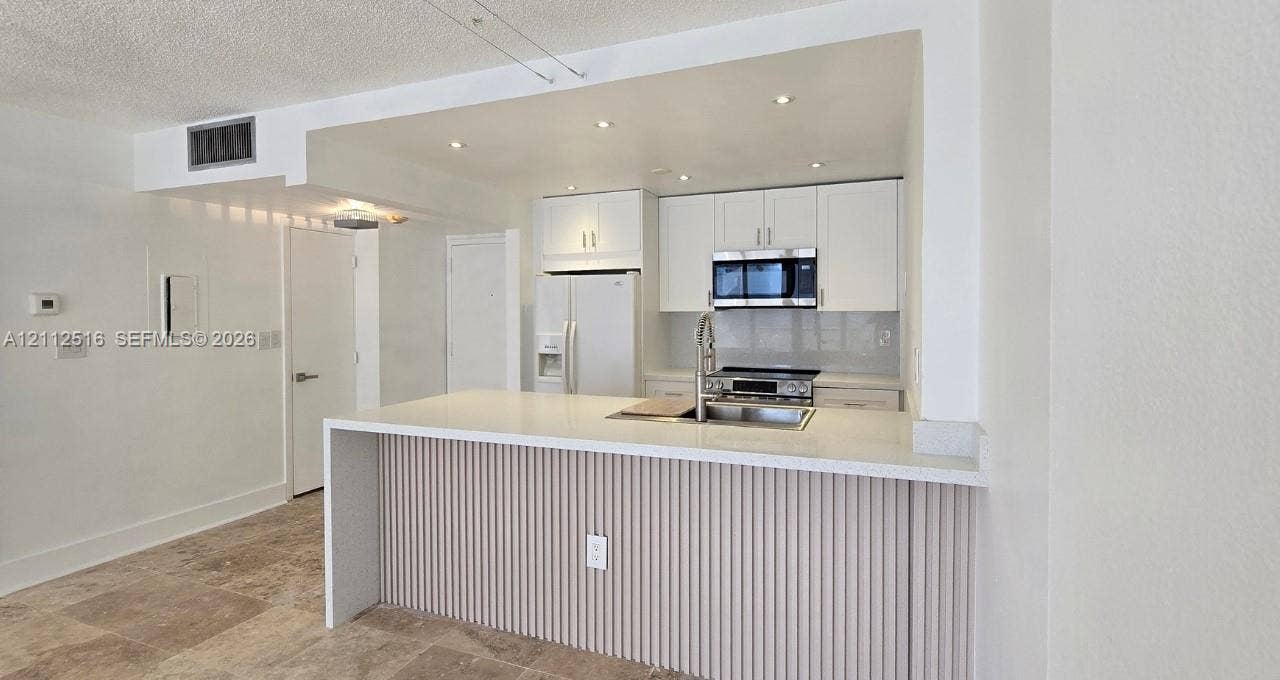 600 NE 36th Street, #1517, Miami, Miami, FL 33137 Photo 1