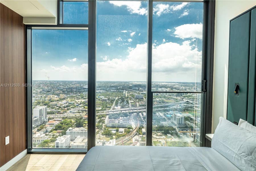 Property photo for 20 NE 11th Street, #5306, Miami, FL