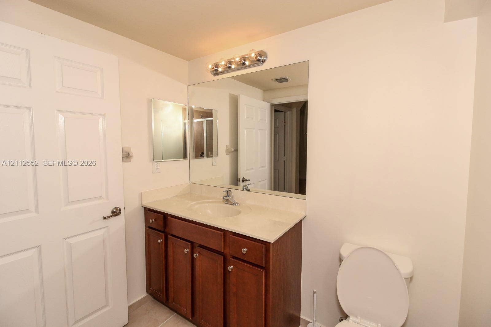 9362 SW 171 Avenue, #0, Miami, Miami, FL 33196 1st Floor Full Bathroom