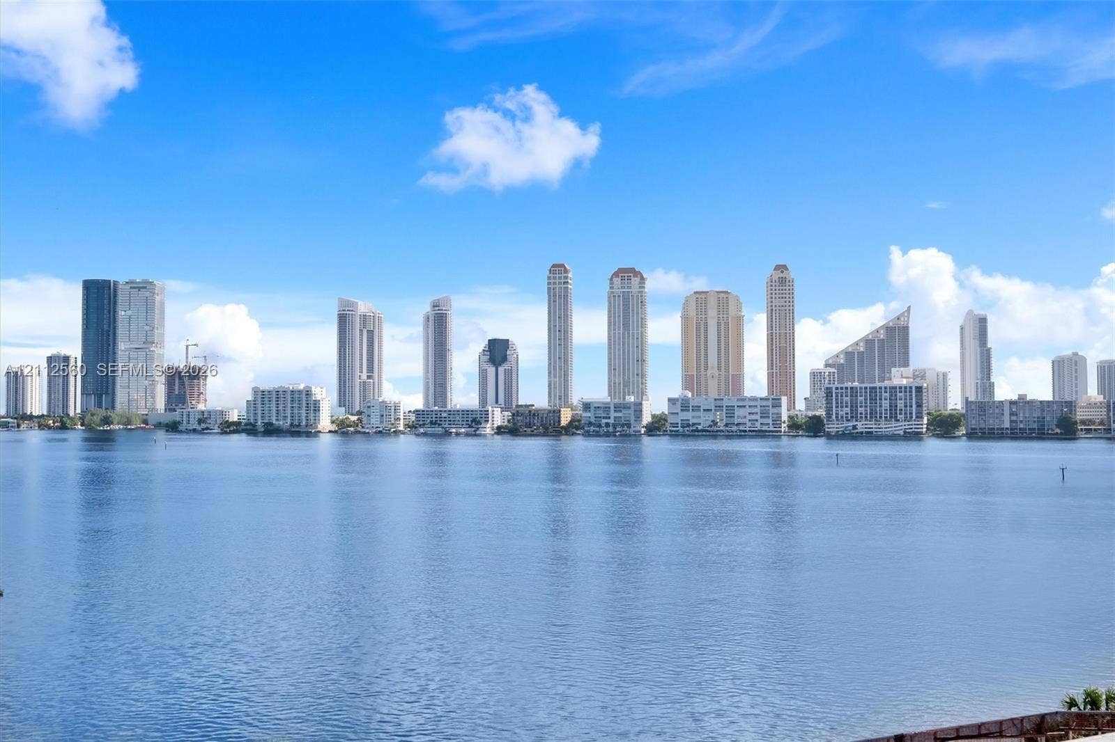 4000 Island Boulevard, #701, Aventura, FL 33160 Expansive waterfront location featuring an unobstructed city skyline horizon