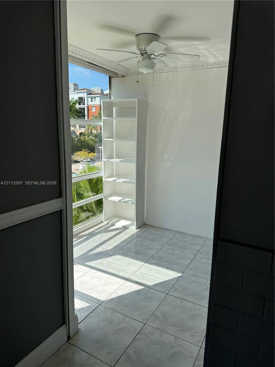 210 172 Street, #326, Sunny Isles Beach, FL 33160 Photo 5