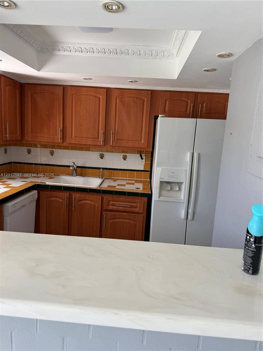 210 172 Street, #326, Sunny Isles Beach, FL 33160 Photo 3
