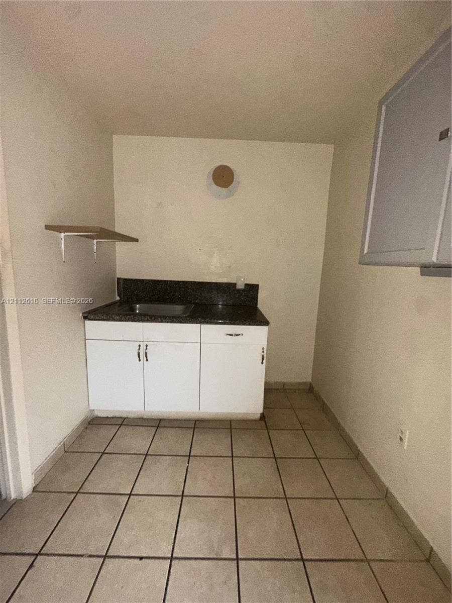 Hialeah, FL 33013 Photo 26