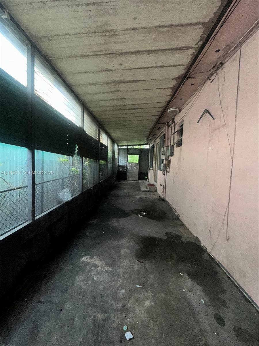 Hialeah, FL 33013 Photo 15