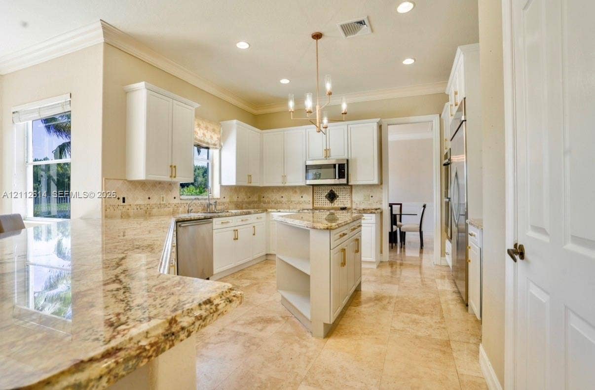 1422 Victoria Isle Drive, Weston, FL 33327 Photo 18