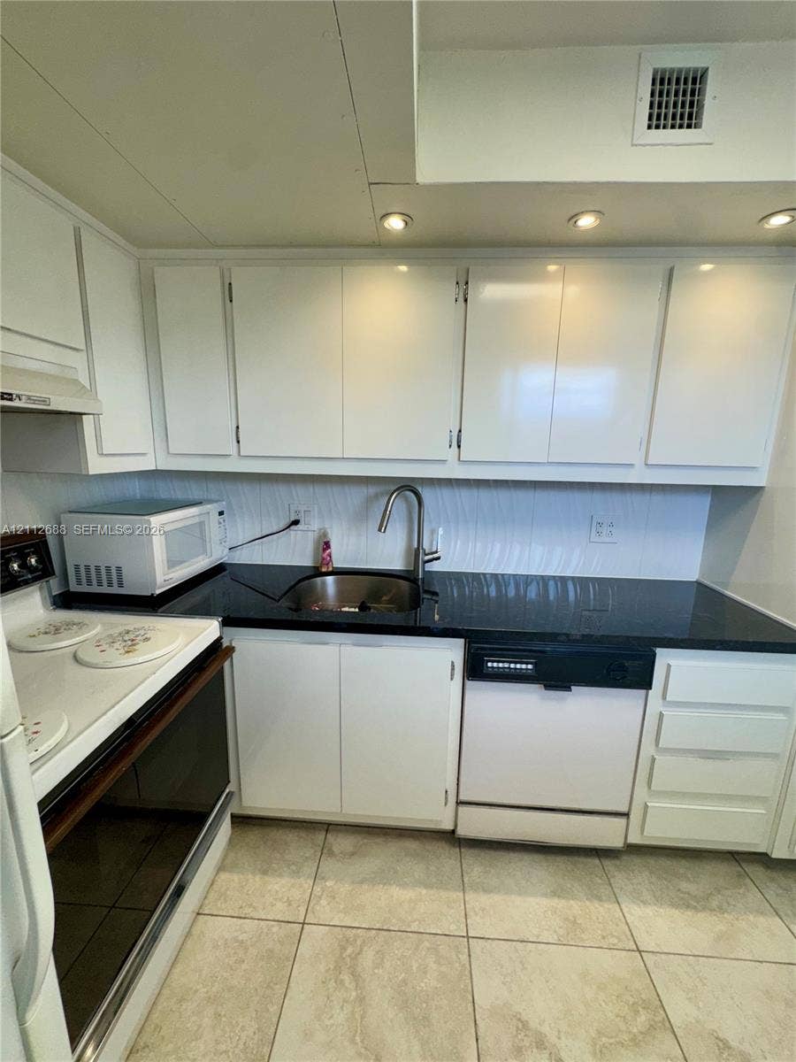 2940 NE 203rd Street, #C213, Aventura, Aventura, FL 33180 Photo 2