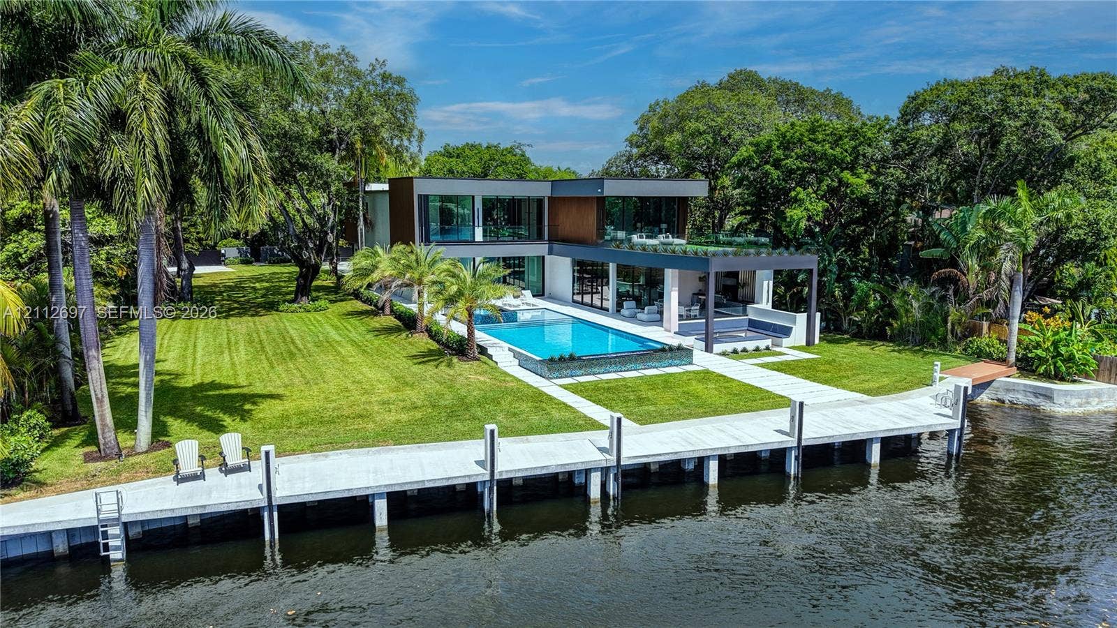 700 SW 12th Avenue, Fort Lauderdale, FL 33312 Disclaimer: Original photos have been AI-enhanced to illustrate the property's potential appearance. Images are for visualization purposes only and may not reflect actual conditions.