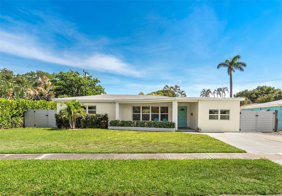 Property photo for 190 NE 21st Street, Boca Raton, FL