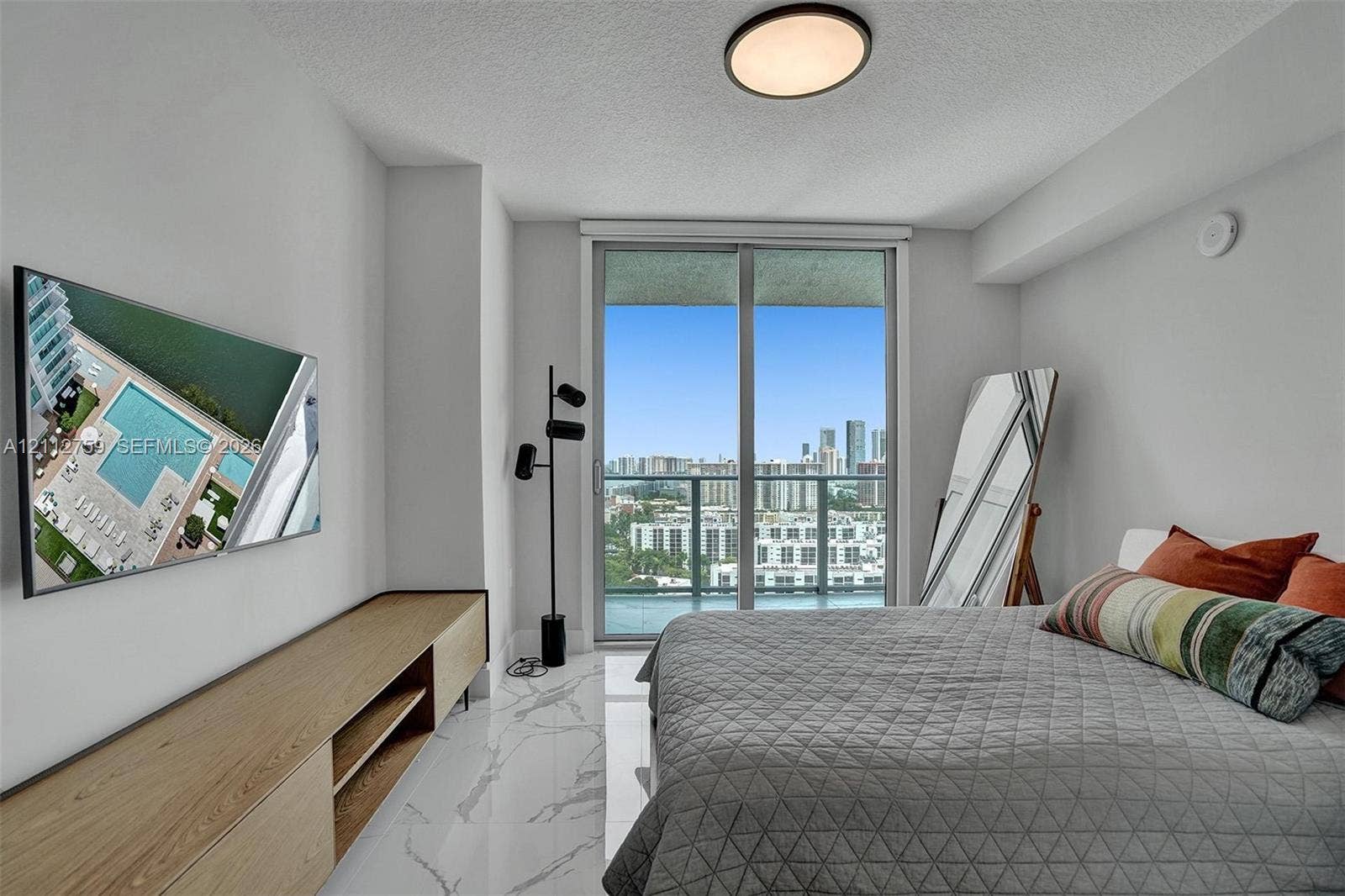 330 Sunny Isles Boulevard, #5-2207, Sunny Isles Beach, FL 33160 Photo 28