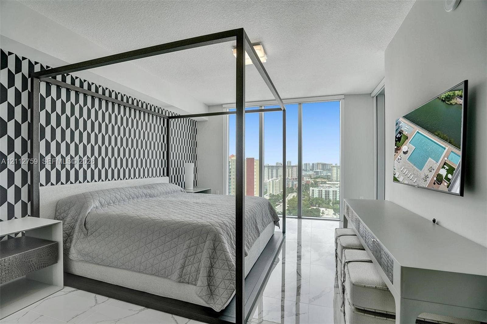 330 Sunny Isles Boulevard, #5-2207, Sunny Isles Beach, FL 33160 Photo 10