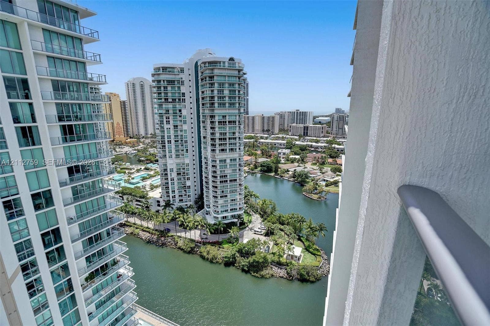 330 Sunny Isles Boulevard, #5-2207, Sunny Isles Beach, FL 33160 Photo 9