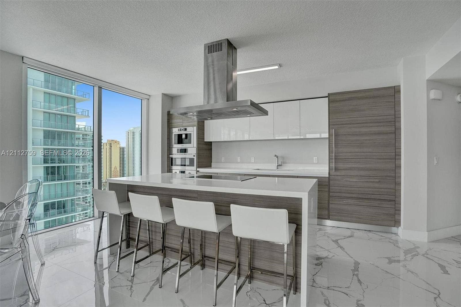 330 Sunny Isles Boulevard, #5-2207, Sunny Isles Beach, FL 33160 Photo 3