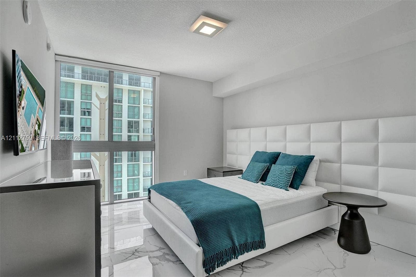 330 Sunny Isles Boulevard, #5-2207, Sunny Isles Beach, FL 33160 Photo 18