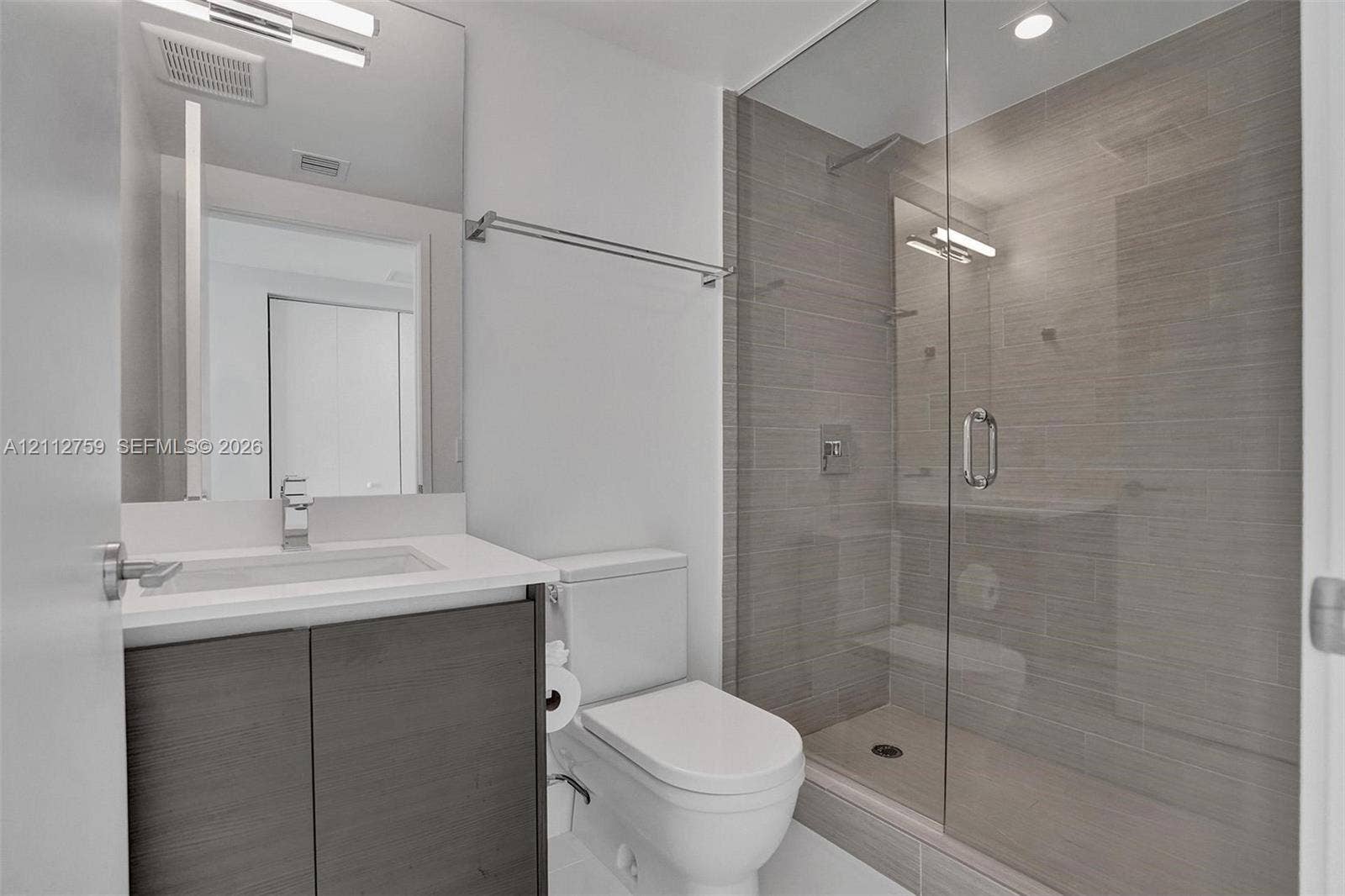 330 Sunny Isles Boulevard, #5-2207, Sunny Isles Beach, FL 33160 Photo 21