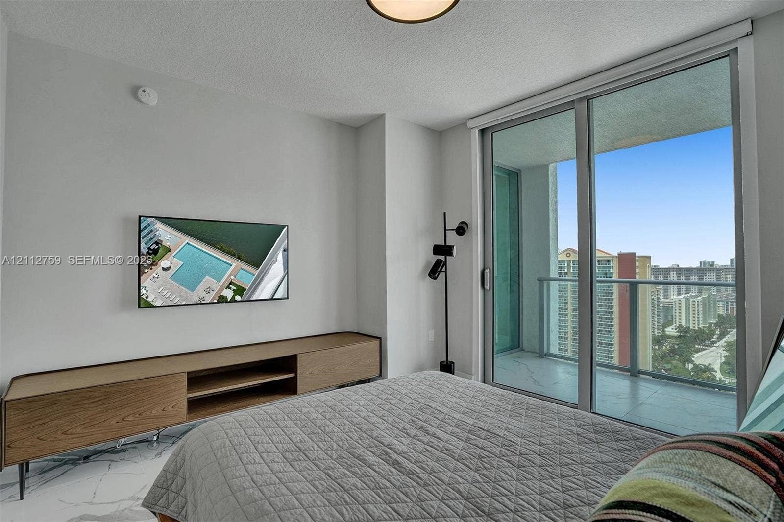 330 Sunny Isles Boulevard, #5-2207, Sunny Isles Beach, FL 33160 Photo 27