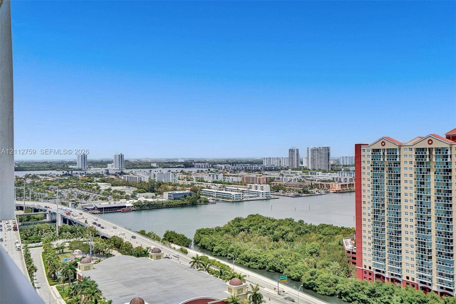 330 Sunny Isles Boulevard, #5-2207, Sunny Isles Beach, FL 33160 Photo 25