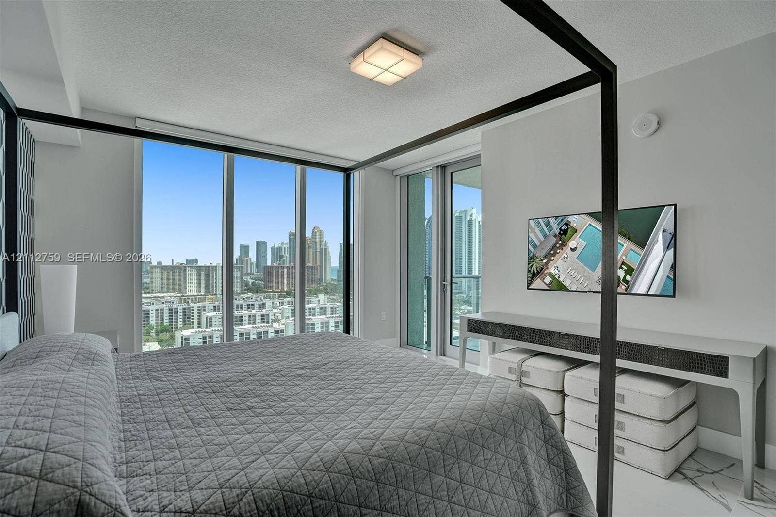 330 Sunny Isles Boulevard, #5-2207, Sunny Isles Beach, FL 33160 Photo 11