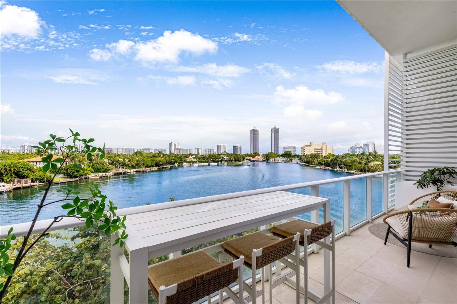 4701 N Meridian Avenue, #304, Miami Beach, FL 33140 Photo 2