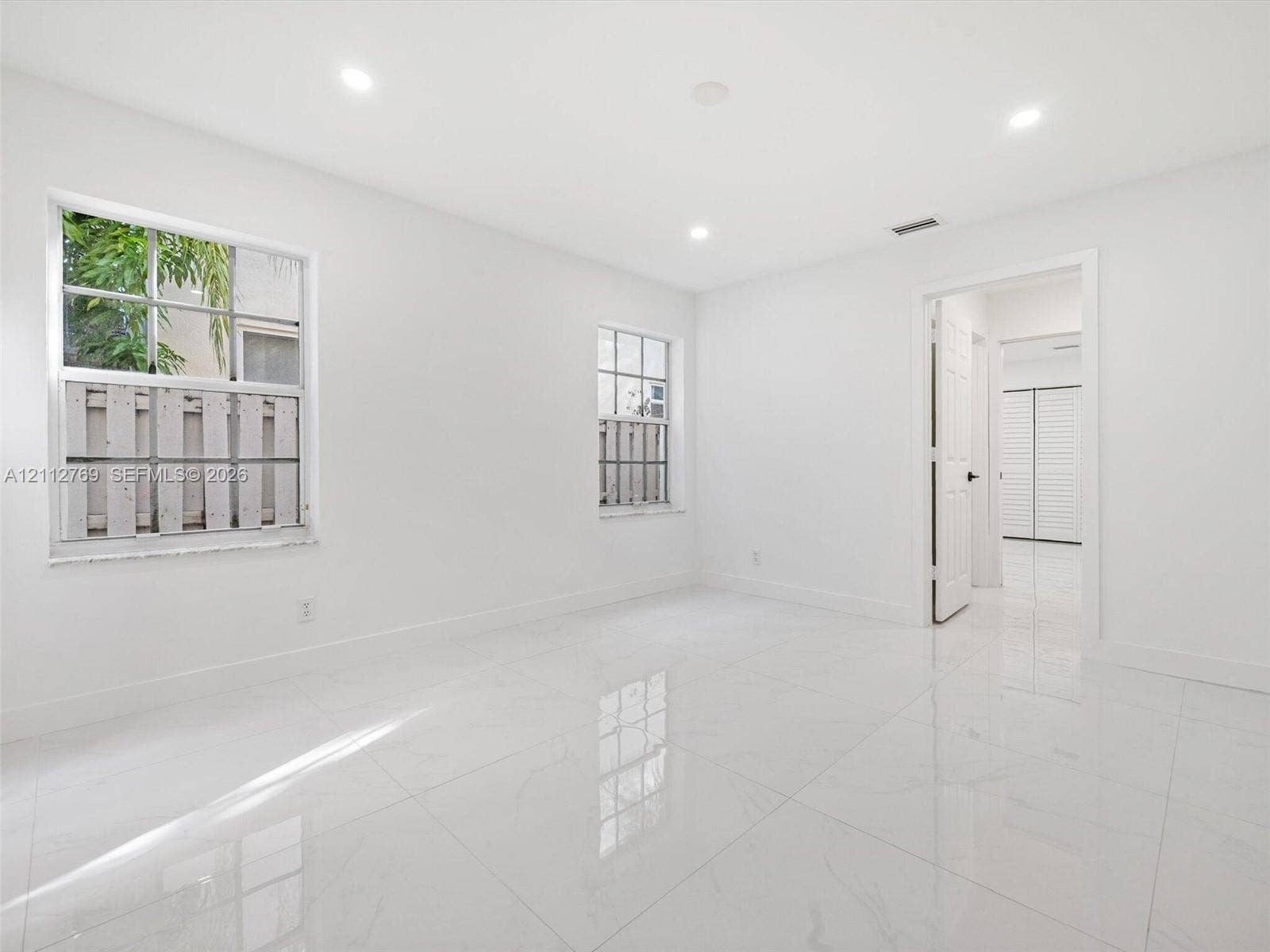 816 Crestview Circle, Weston, FL 33327 Photo 16