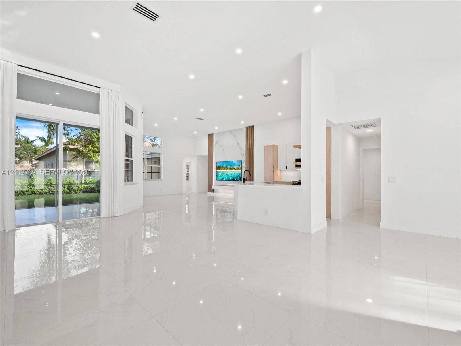 816 Crestview Circle, Weston, FL 33327 Photo 18