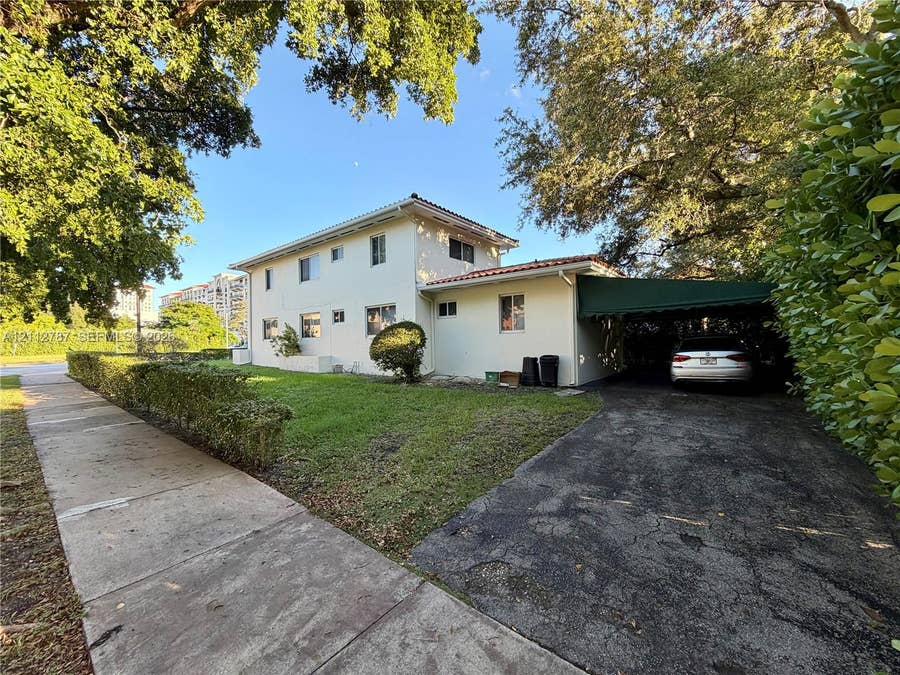 Property photo for 2900 S Le Jeune Road, #2900, Coral Gables, FL