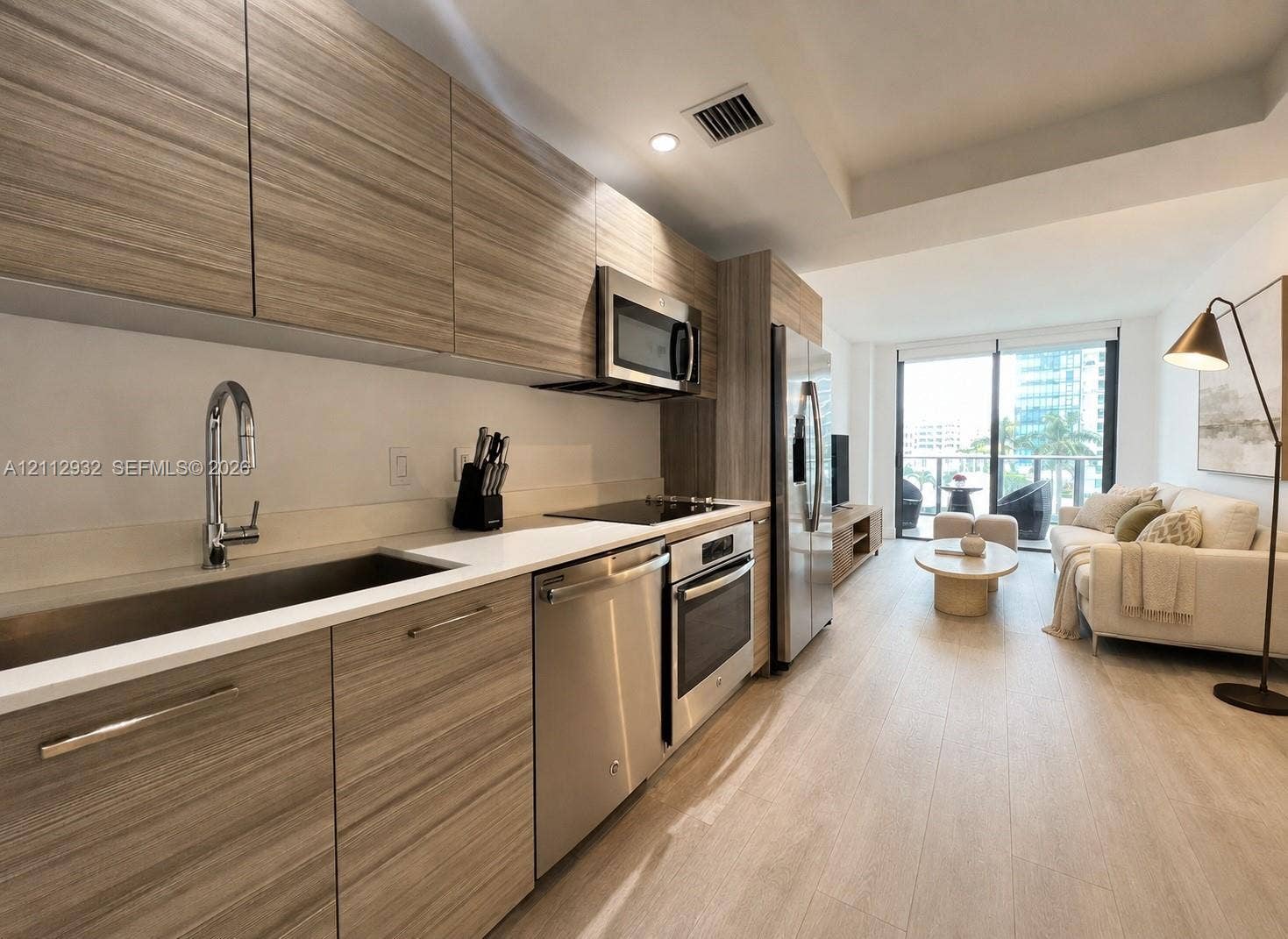 121 NE 34th Street, #903, Miami, FL 33137 Virtually Staged