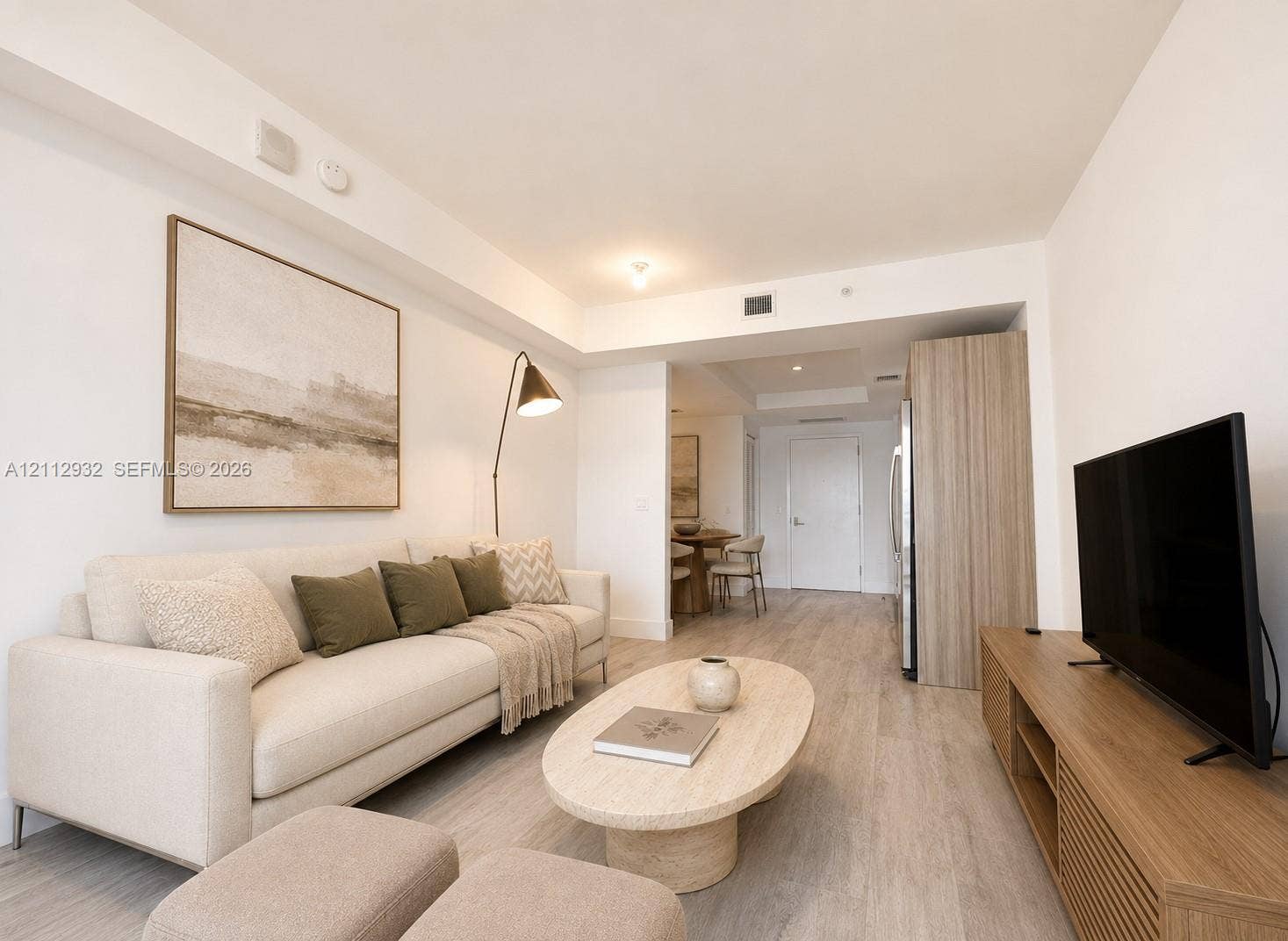 121 NE 34th Street, #903, Miami, FL 33137 Virtually Staged