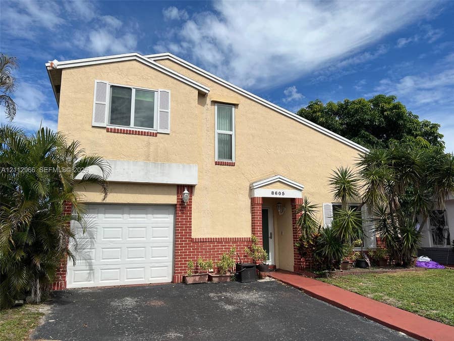 Property photo for 8605 NW 193rd Terrace, Hialeah, FL