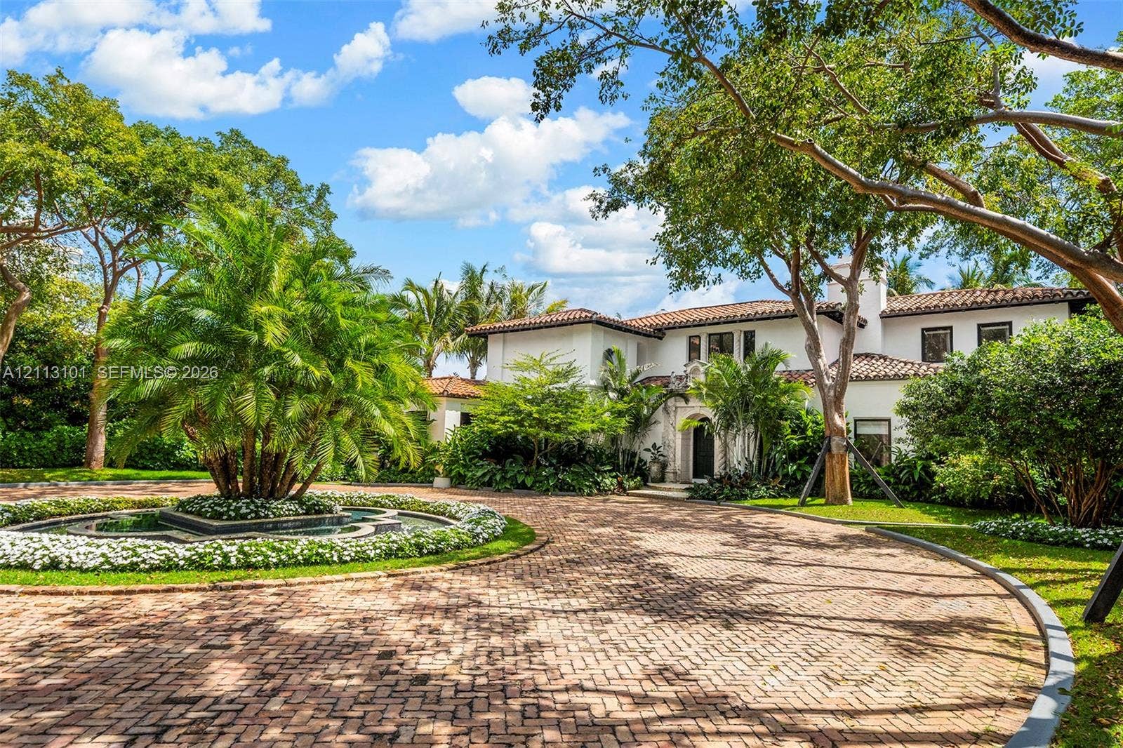3681 Flamingo Drive, Miami Beach, FL 33140 Photo 4