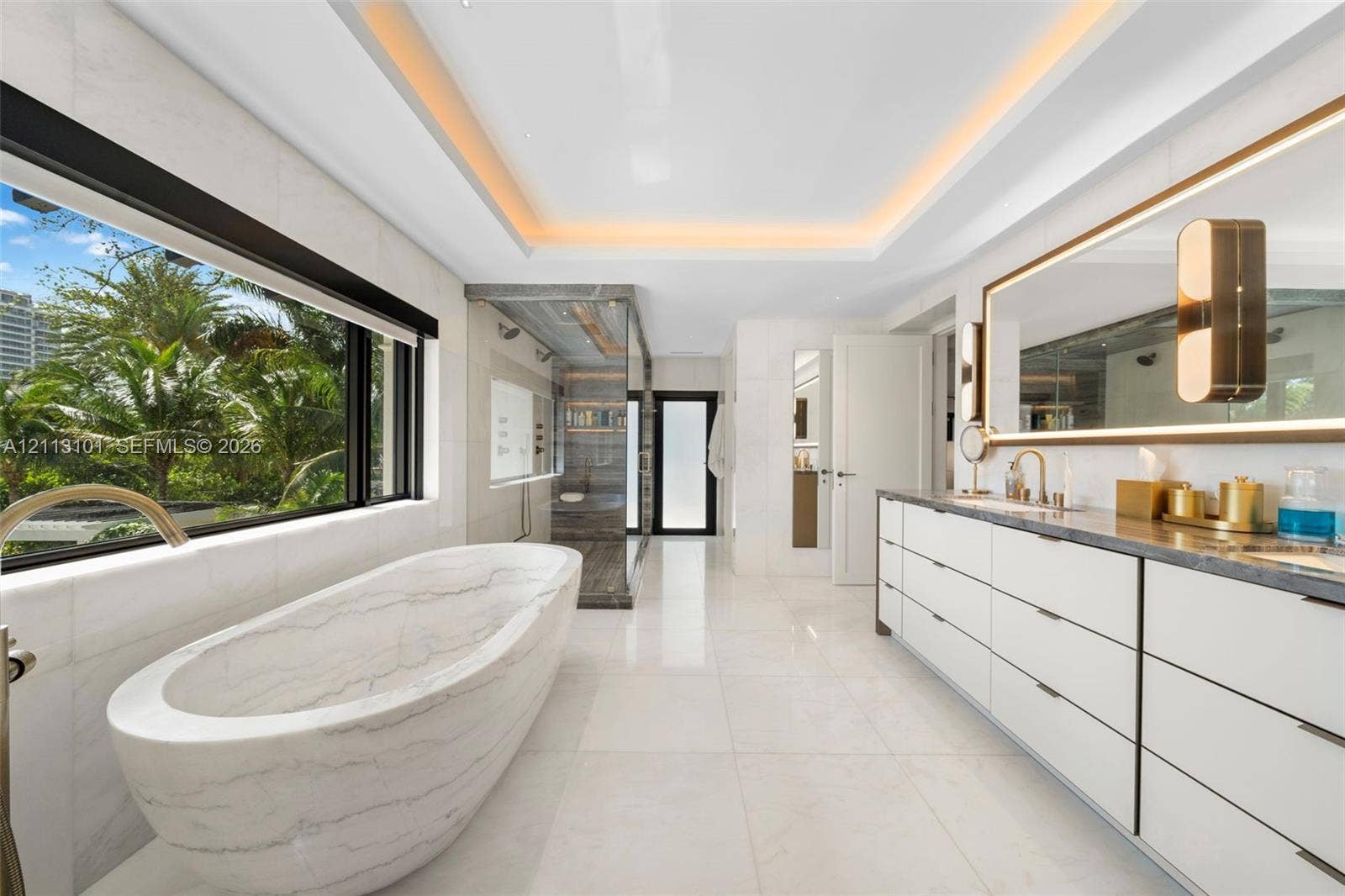 3681 Flamingo Drive, Miami Beach, FL 33140 Photo 13
