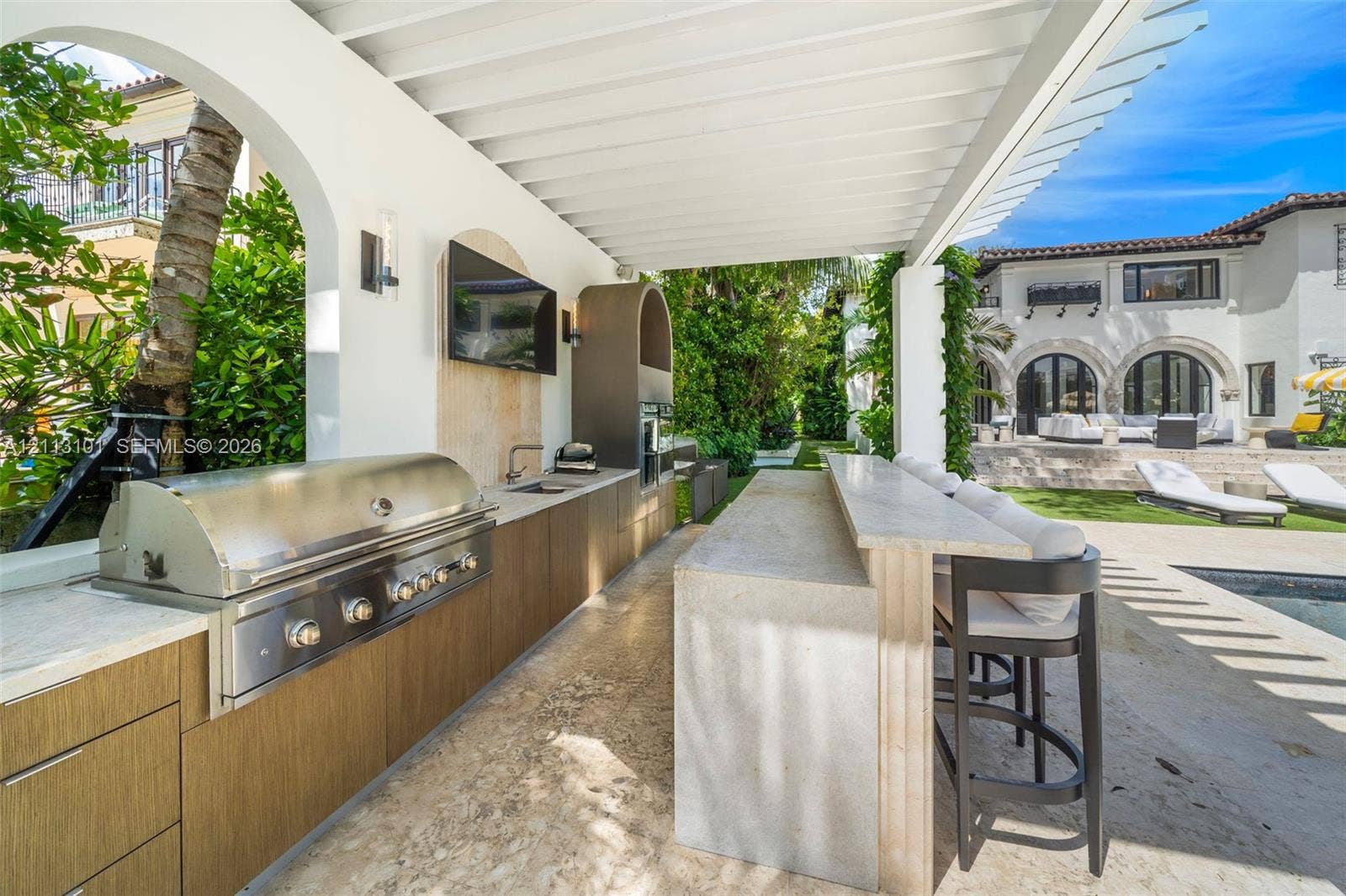 3681 Flamingo Drive, Miami Beach, FL 33140 Photo 19