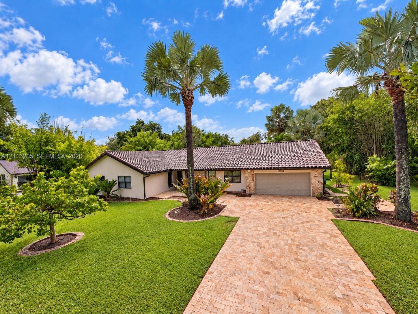 13500 SW 16th Court, Davie, FL 33325 Photo 4